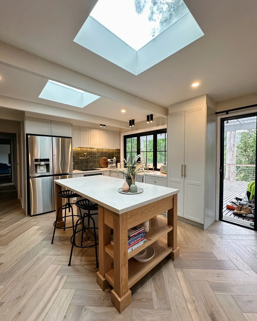 Open-Shelf Island Adds Warm Wood Tones