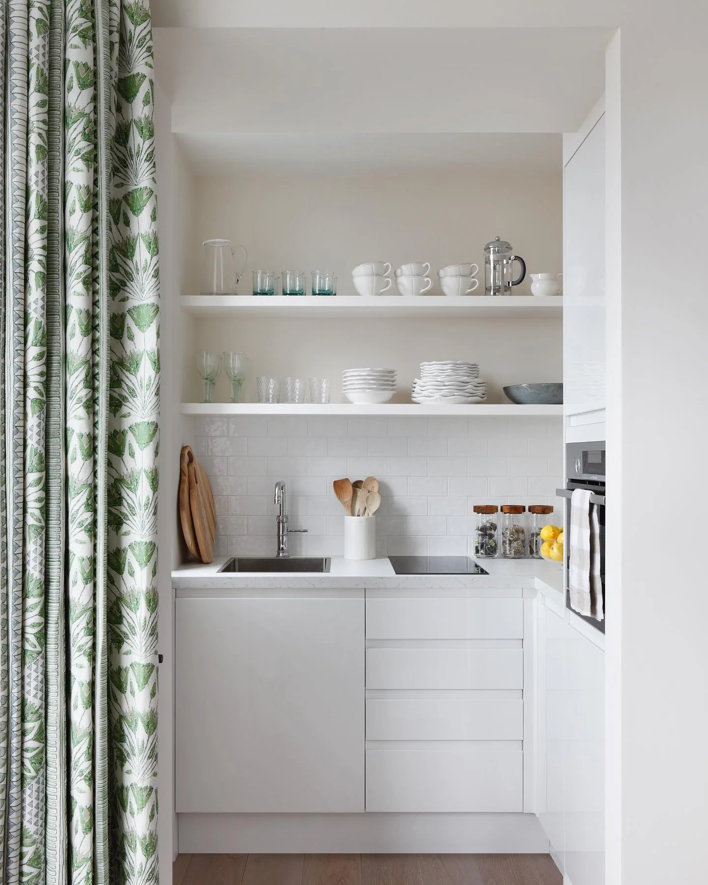 See Pantry Staples Clearly in Glass Jars