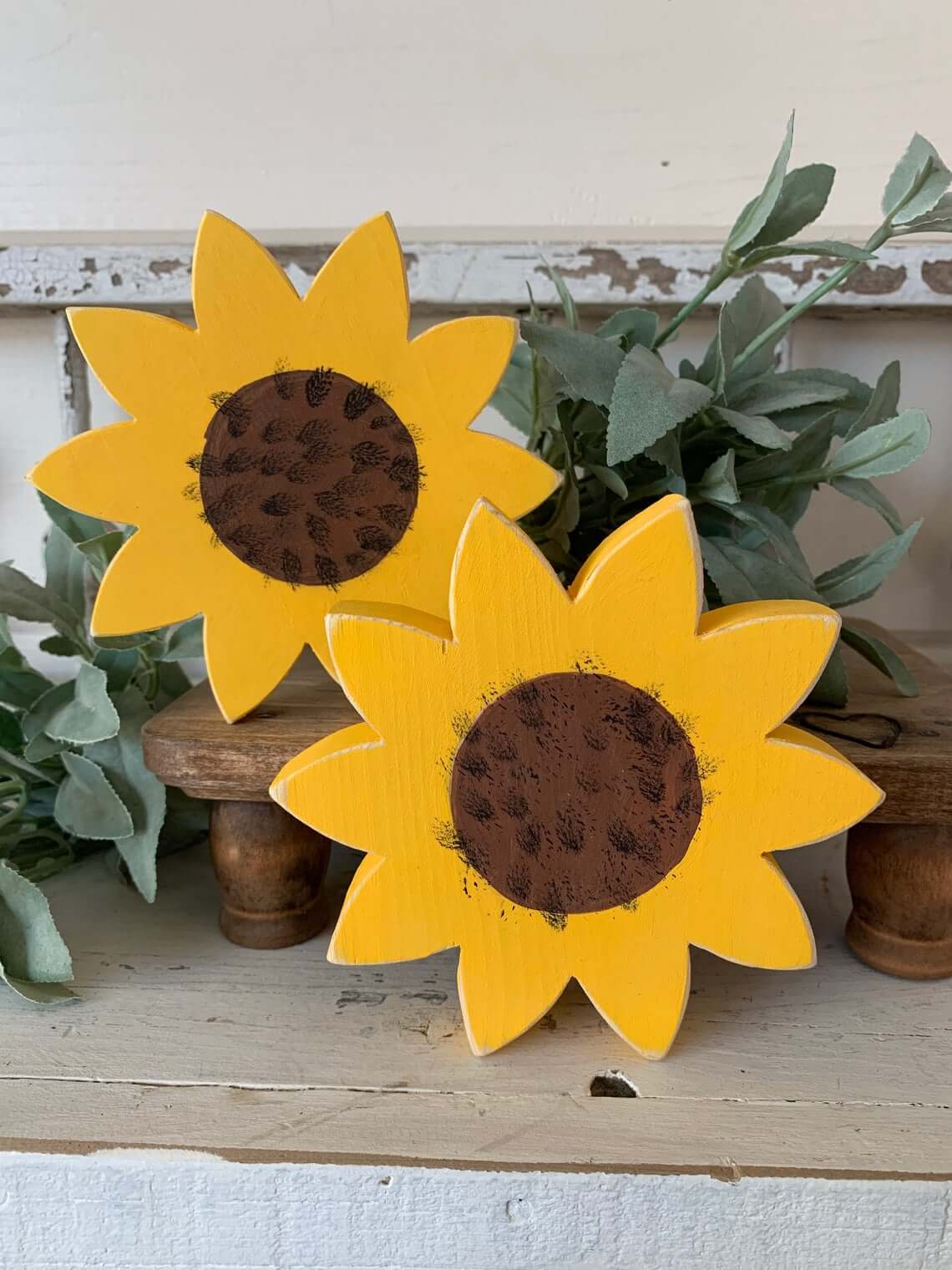 Layered Wooden Sunflowers Add Cheerful Dimension