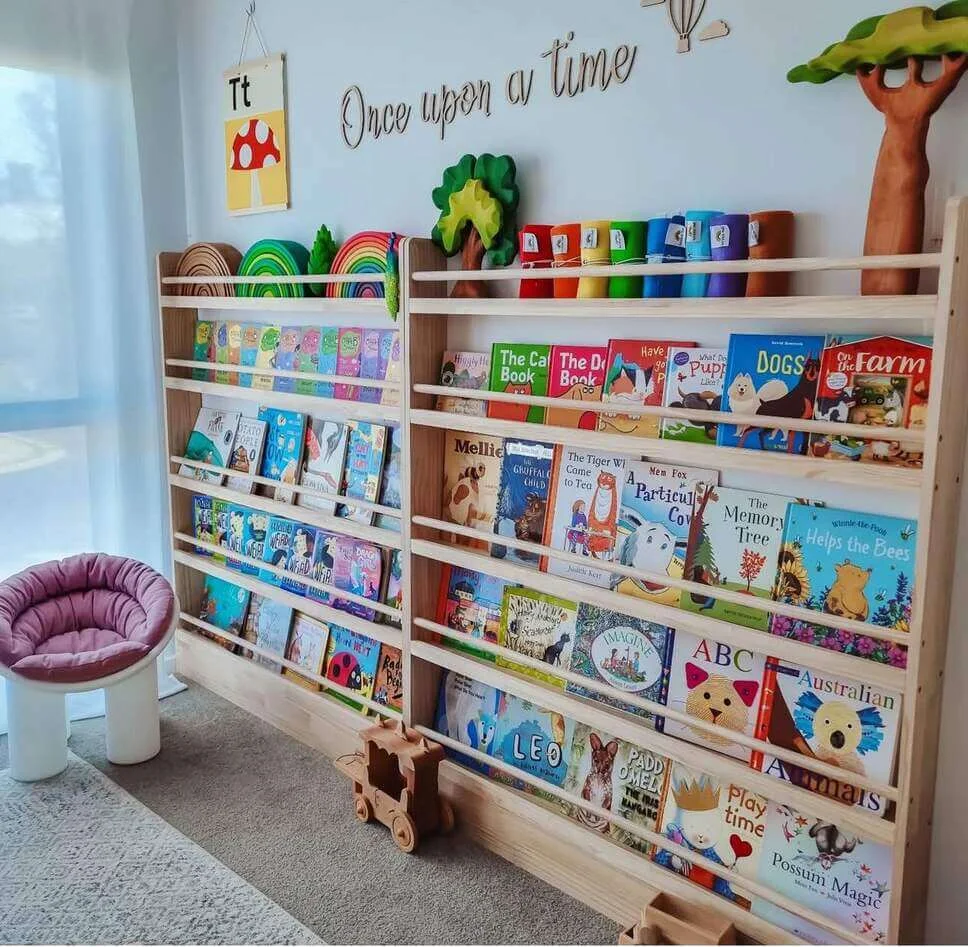 Slanted Shelves Display Book Covers for Easy Browsing