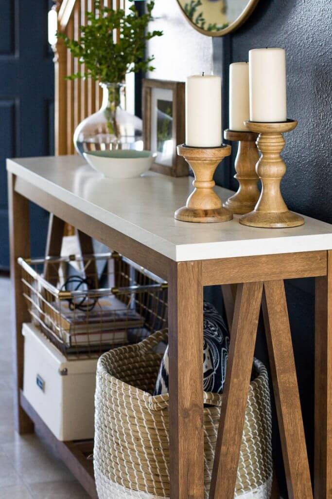 Group Wooden Candlesticks for Cozy Entryway Ambiance