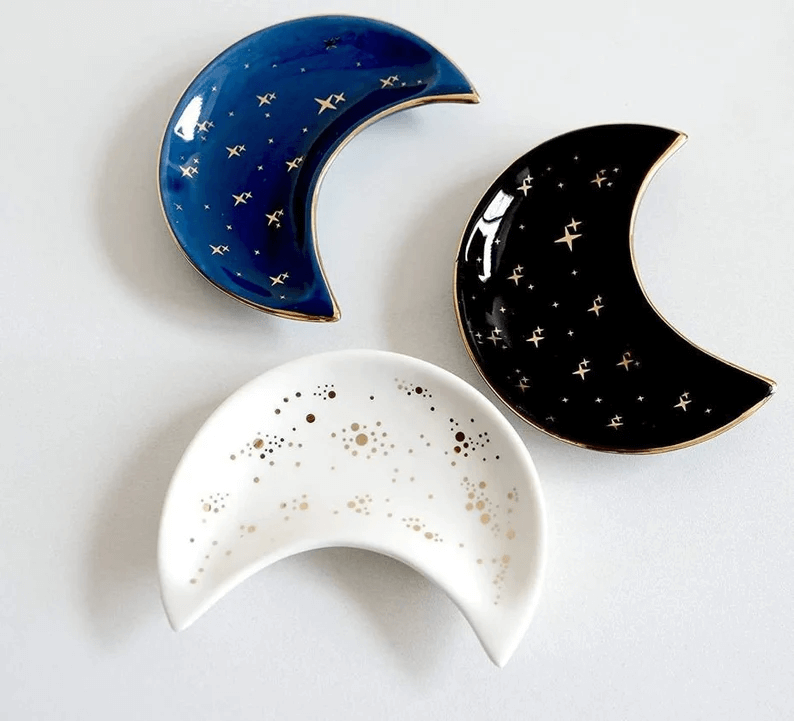 Moon-Shaped Dishes for Displaying Small Celestial Accents