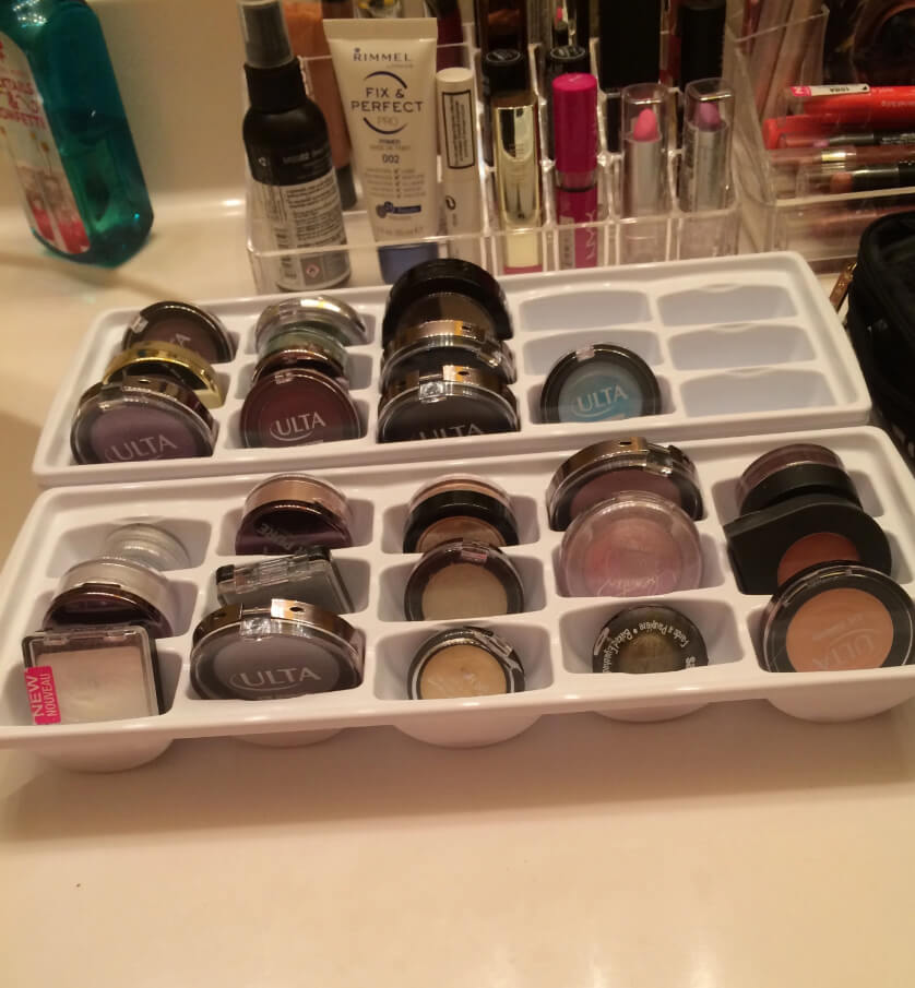 Ice Cube Trays for Neat Eyeshadow Palettes