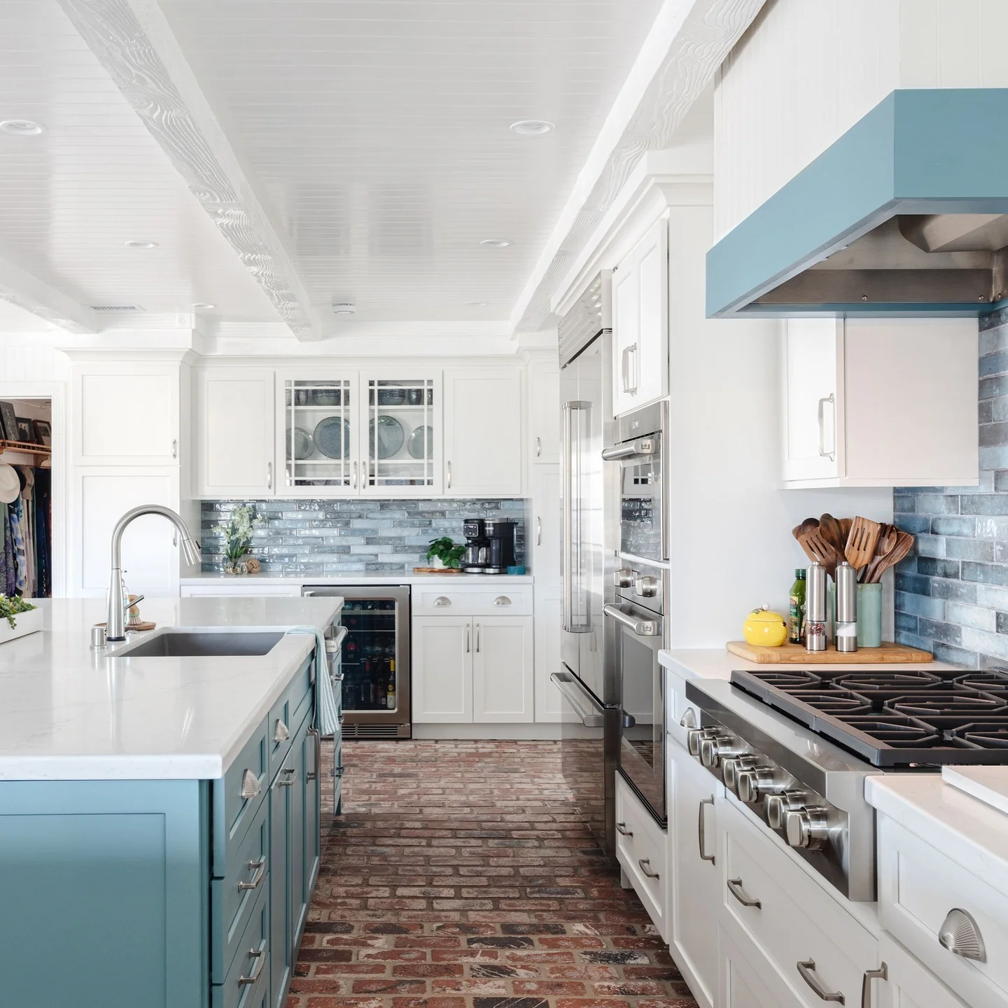 Exposed Beams Add Rustic Texture to Your White Kitchen