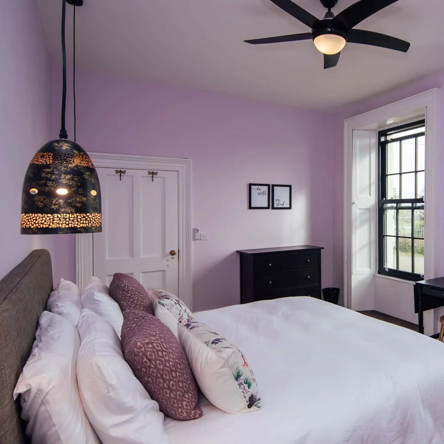 Layer in Cozy Dimension with a Textured Purple Pillow