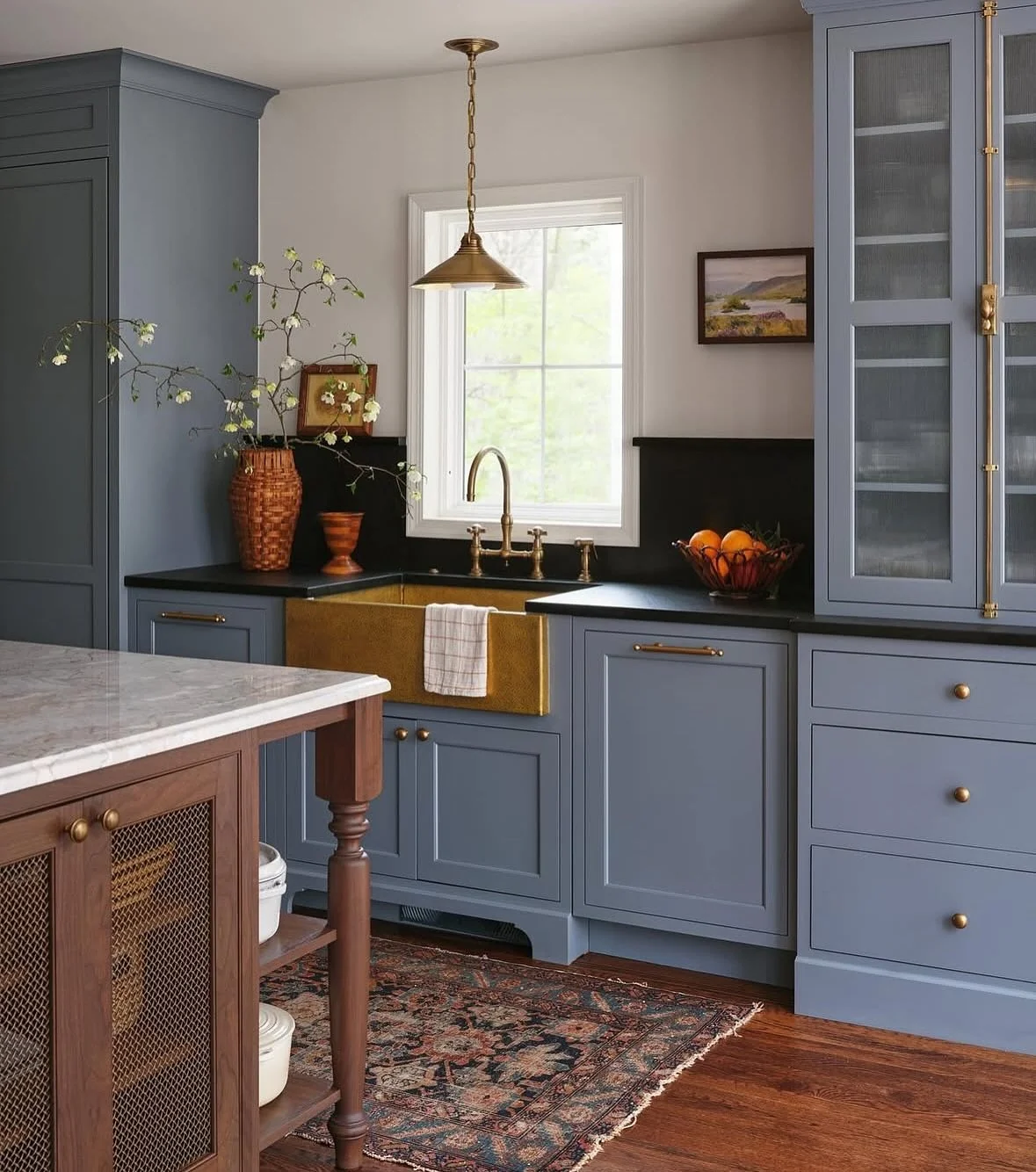 Brass Farmhouse Sink Adds Warm Metallic Accent