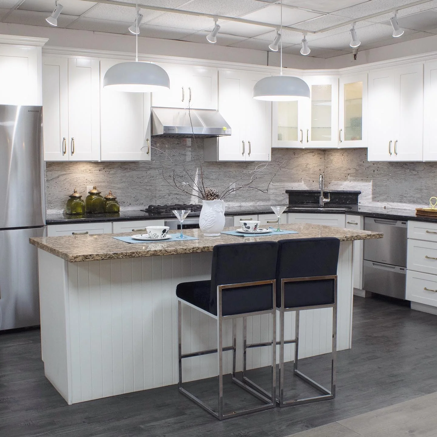 Beadboard Island Panels Add Casual Texture to Kitchen