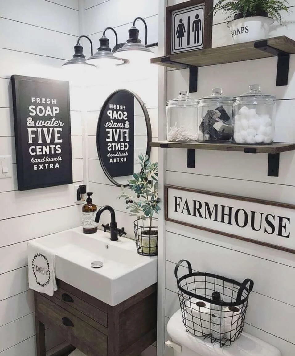 Farmhouse Signage Adds Vintage Charm Above the Sink